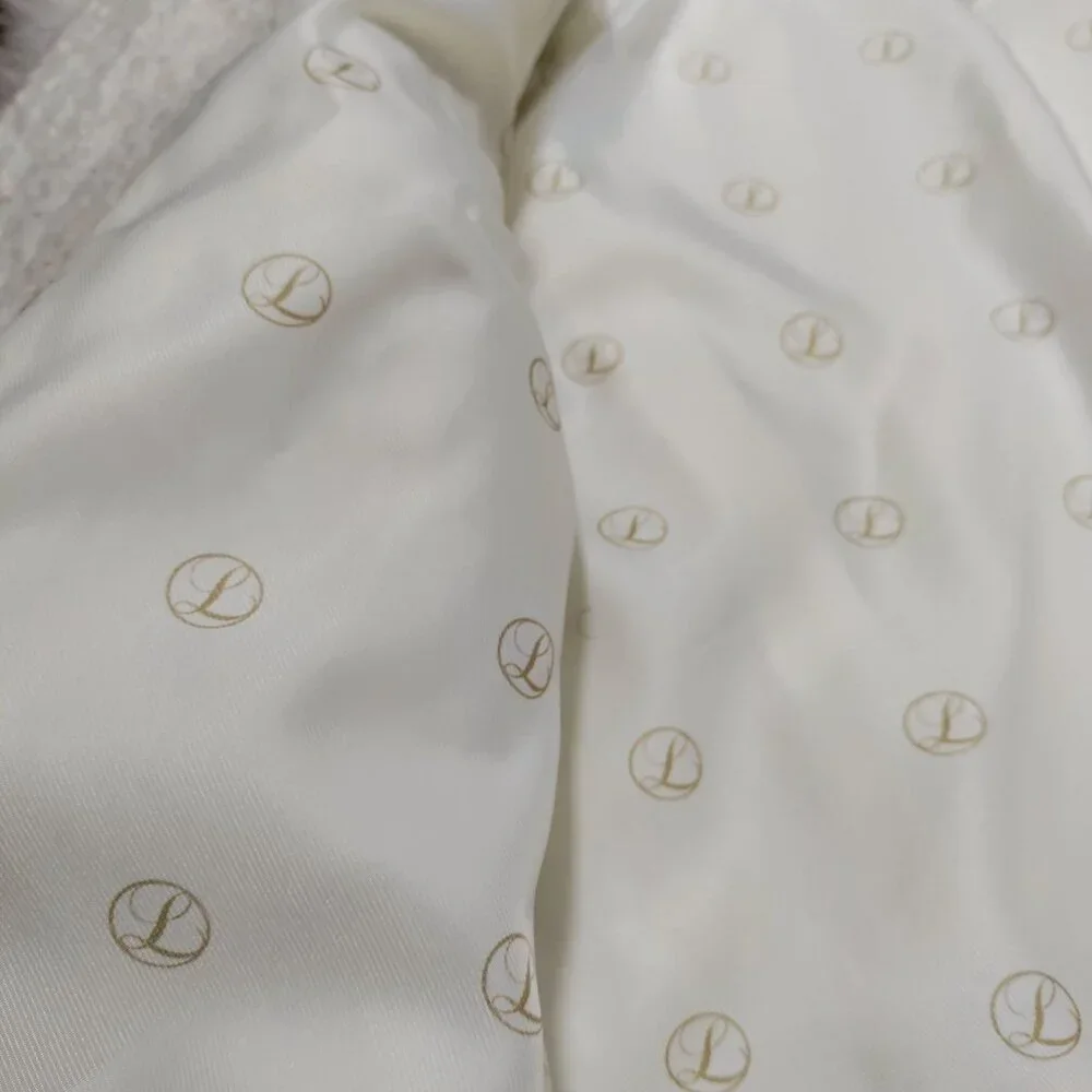 Luxelim Ivory Classic Boucle Wool Tweed Gold Tone Buttons Cropped Jacket Size XS - Picture 6 of 14